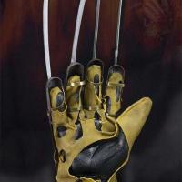 Les griffes de la nuit neca freddy glove replica jawascave