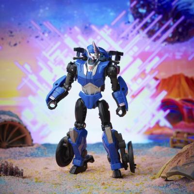 TRANSFORMERS - Hasbro - Generations Legacy Deluxe Prime Universe Arcee